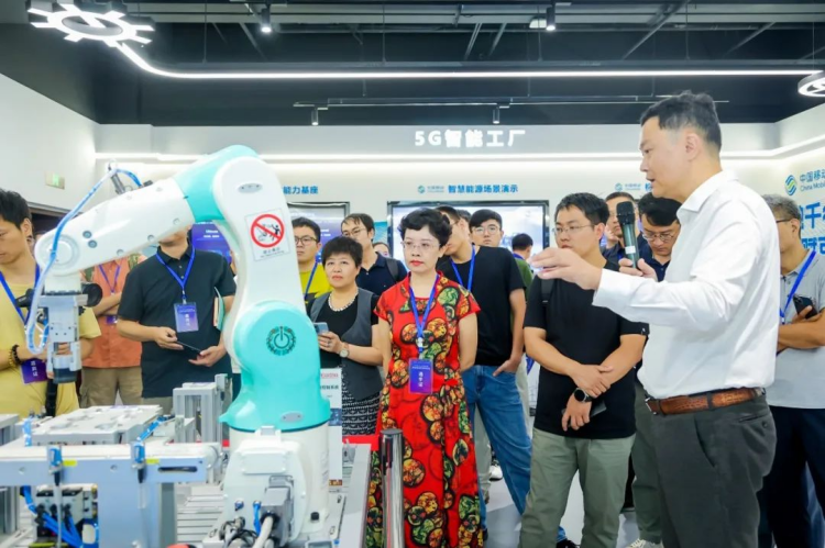 1725343988145876.png 0827-第七屆西電全球校友創(chuàng)新創(chuàng)業(yè)大賽北京分站賽成功舉辦1205.png