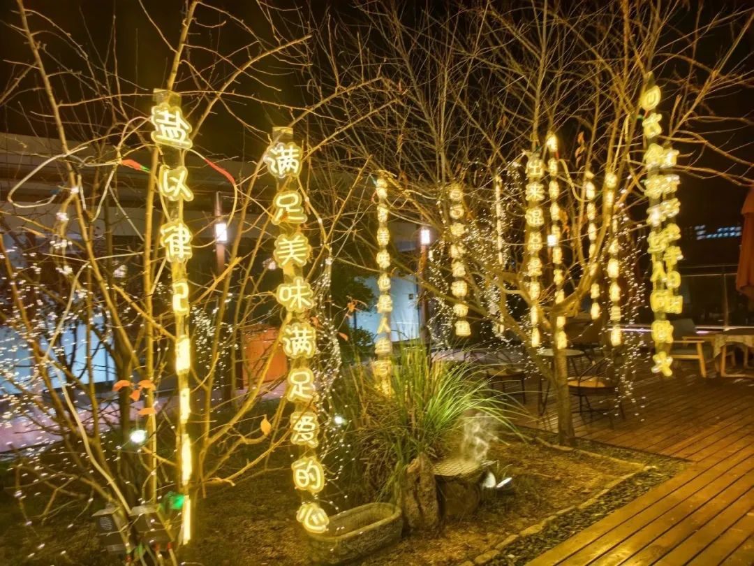 1735892952744314.jpg 1735892952744314.jpg