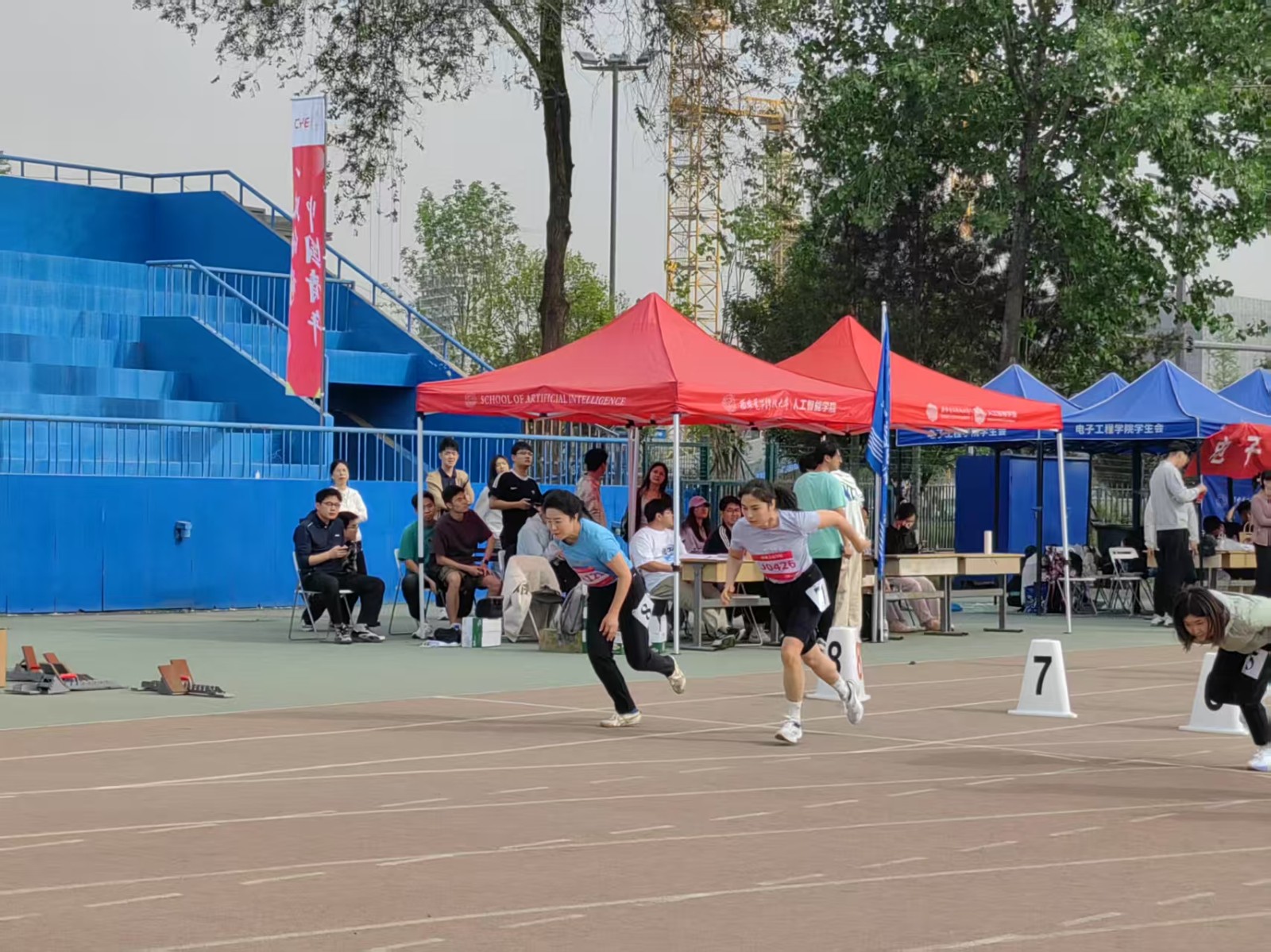 1745718647257293.jpg 1745718647257293.jpg